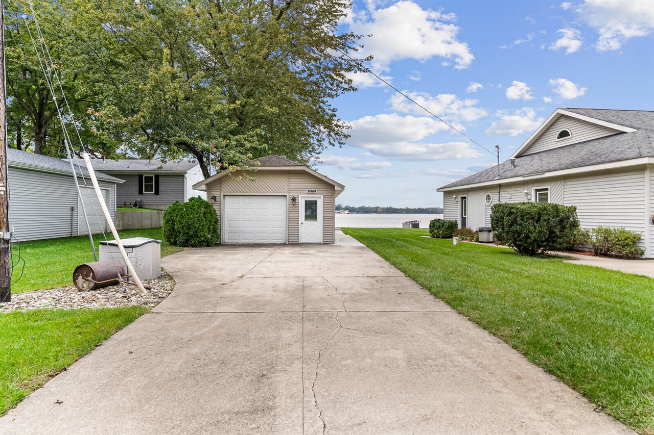 19976 M-60 Property Photo 62