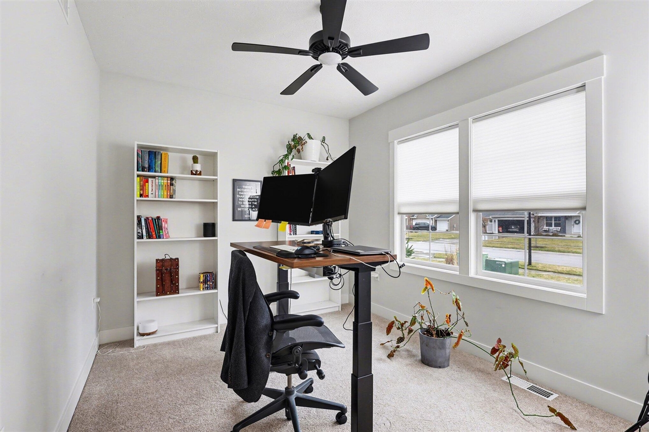 7460 Thistle Street Property Photo 12