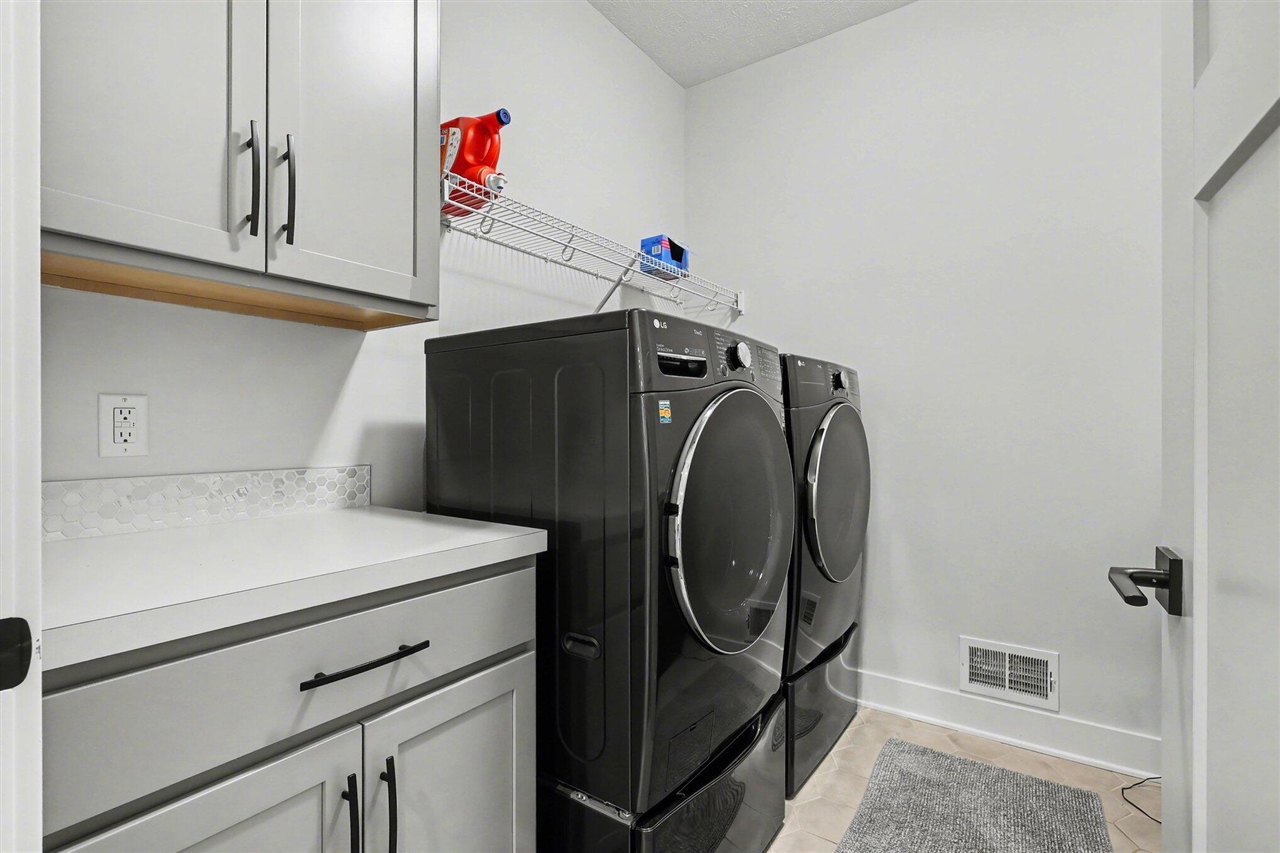 7460 Thistle Street Property Photo 14
