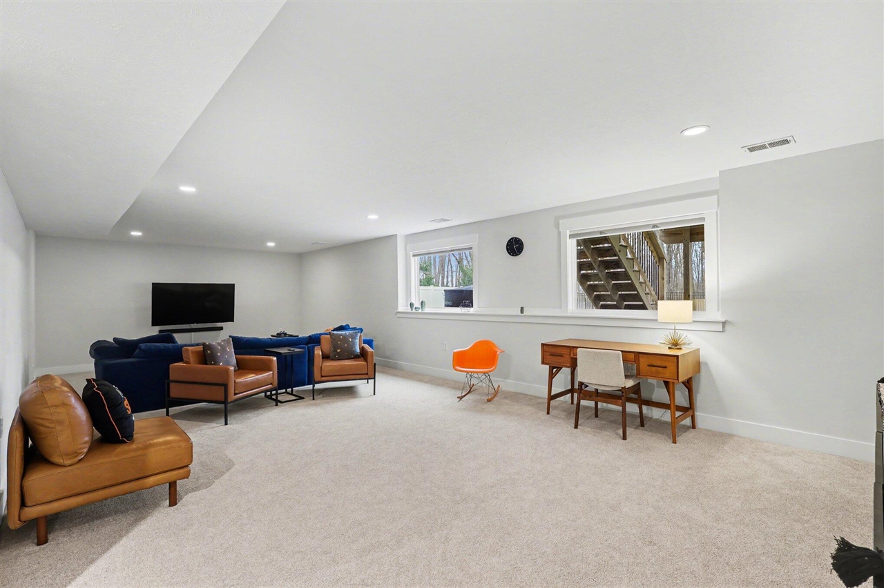 7460 Thistle Street Property Photo 17