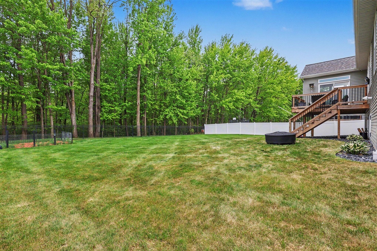 7460 Thistle Street Property Photo 25