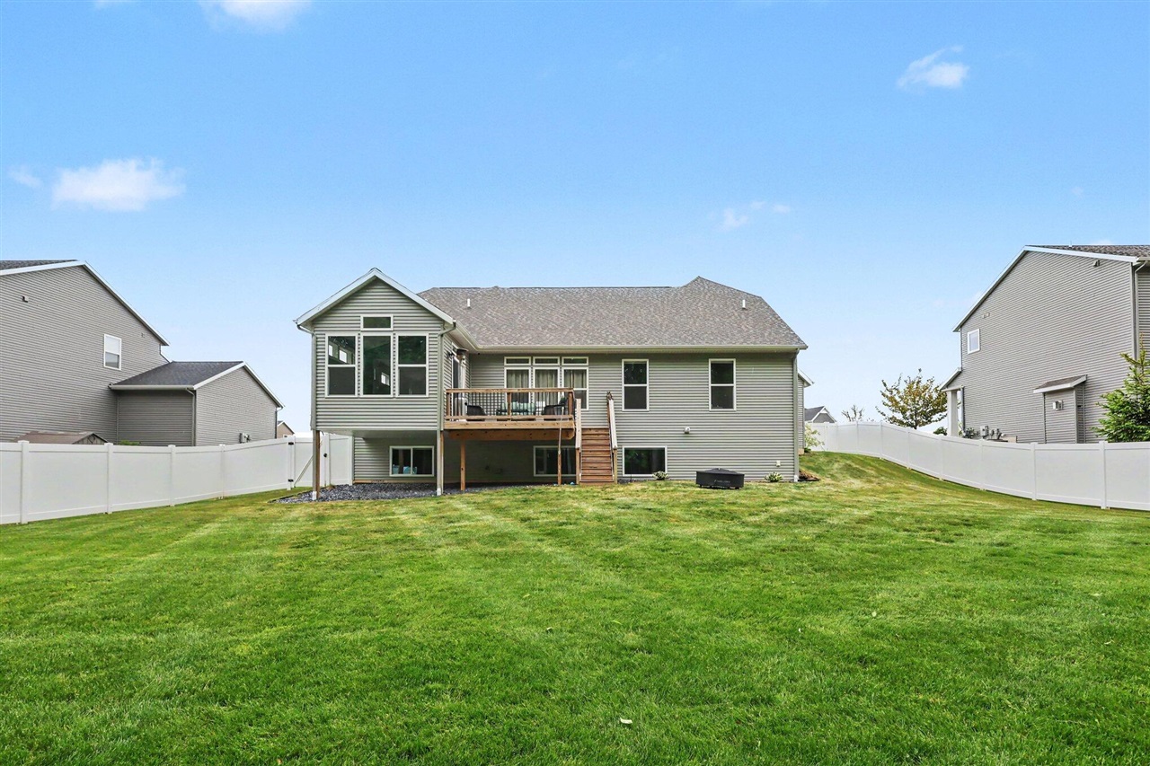 7460 Thistle Street Property Photo 27