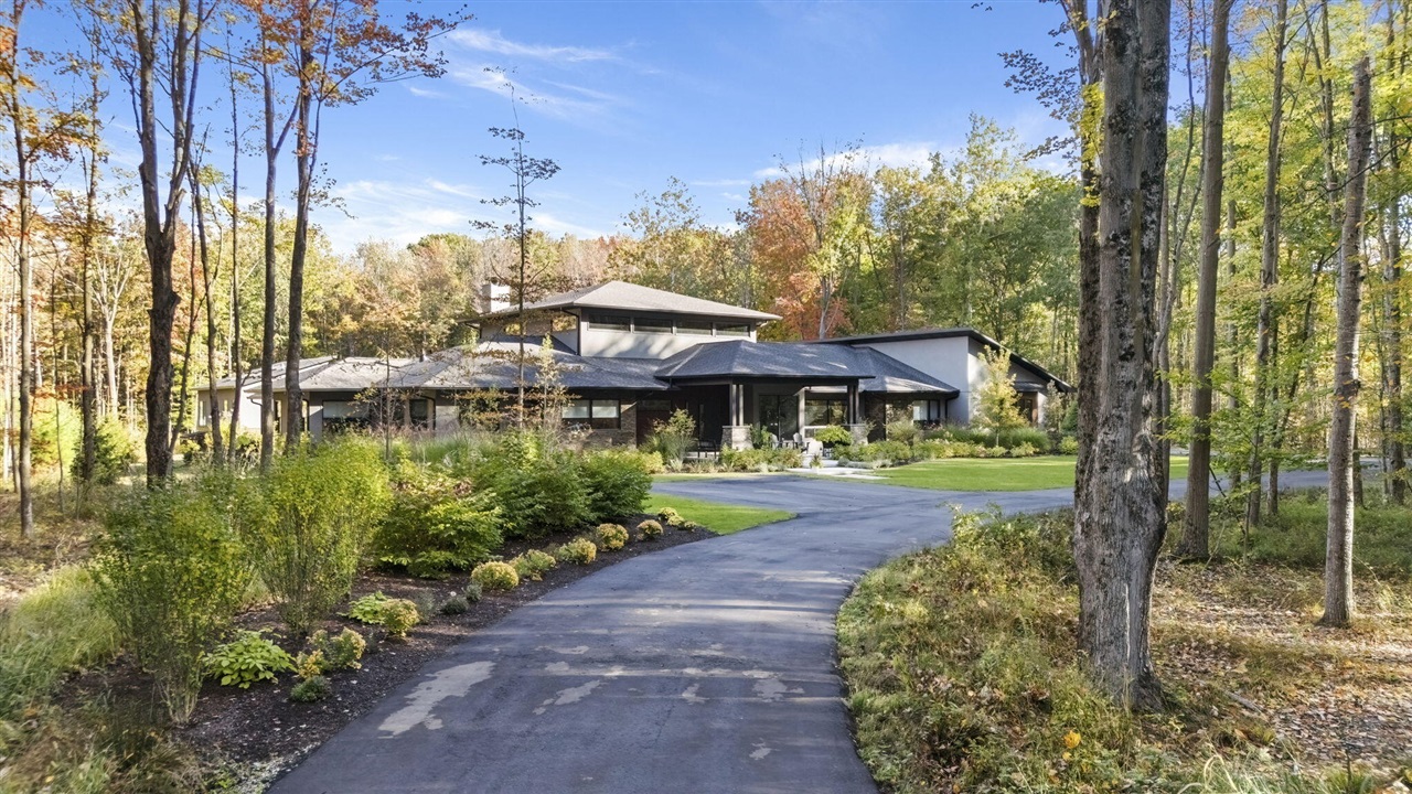 6941 Youngren Road Property Photo 4