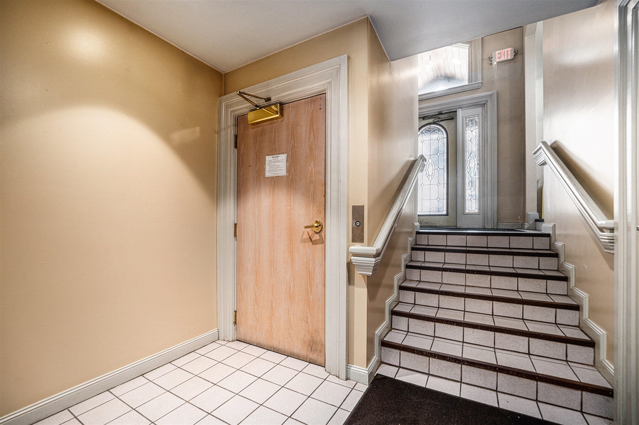 1071 32nd Street Property Photo 17