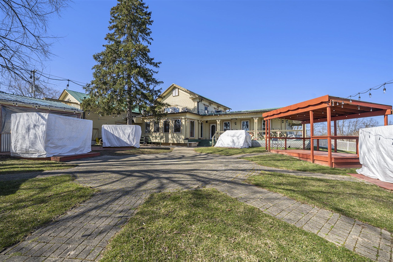 1071 32nd Street Property Photo 98