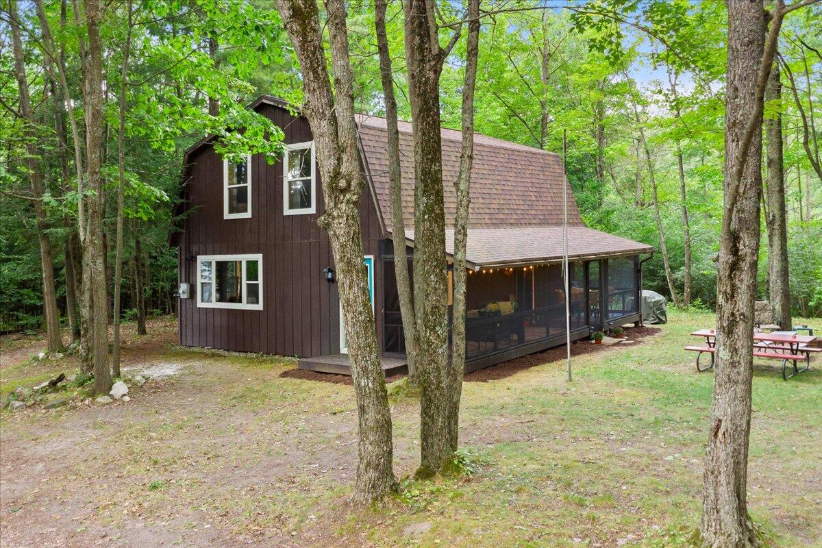 20308 Lakeview Drive Property Photo 4