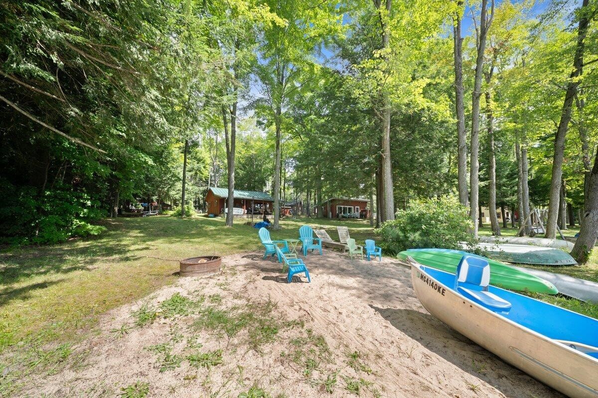 20308 Lakeview Drive Property Photo 7