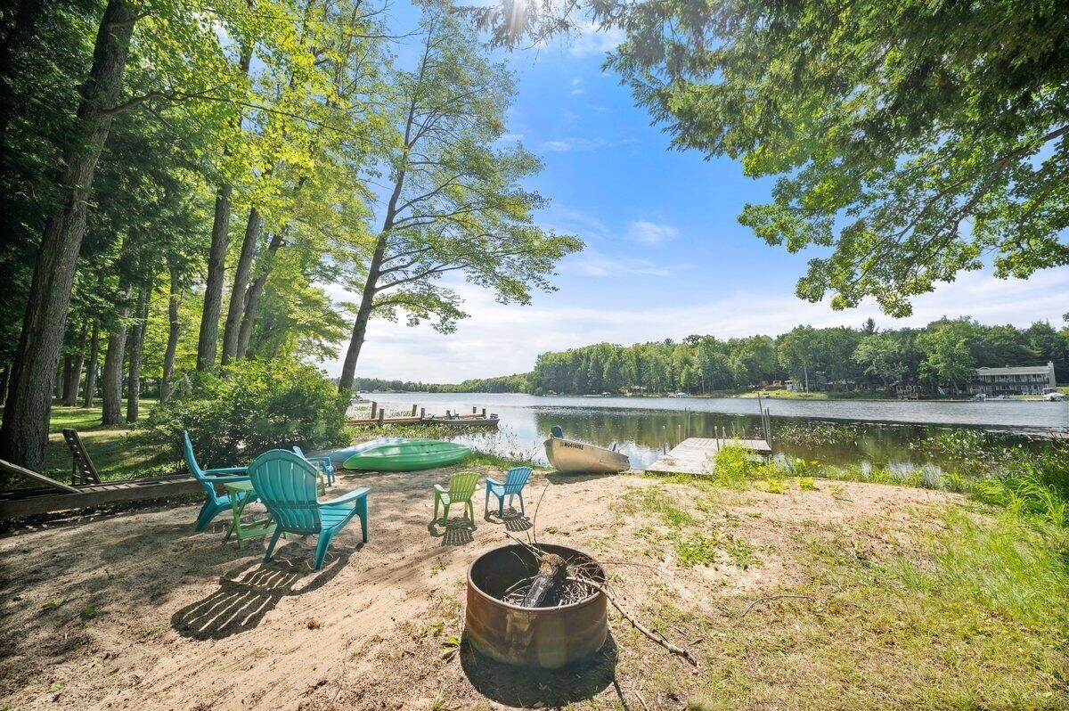 20308 Lakeview Drive Property Photo 8