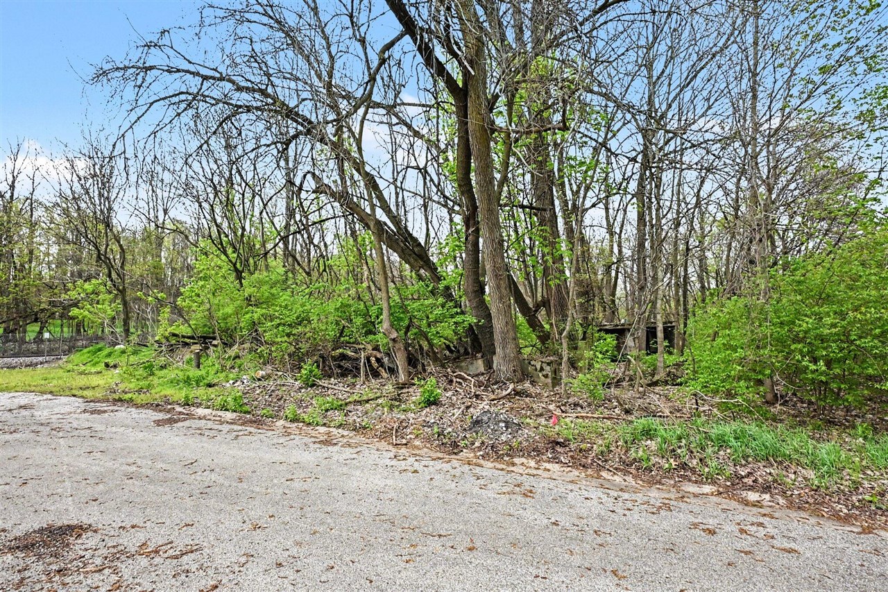 710 S Oak Street Property Photo 1