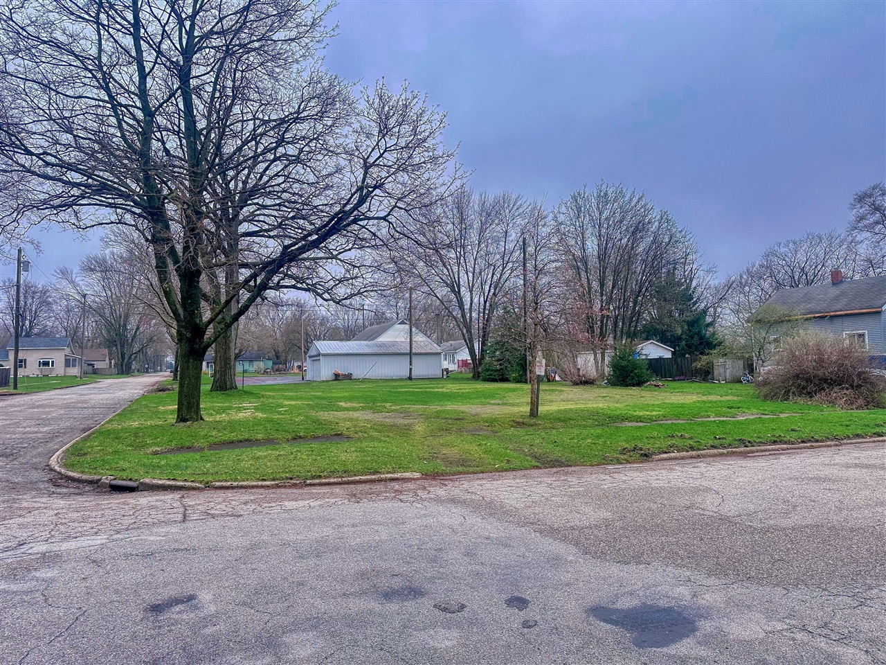 1022 Howard Street Property Photo 2
