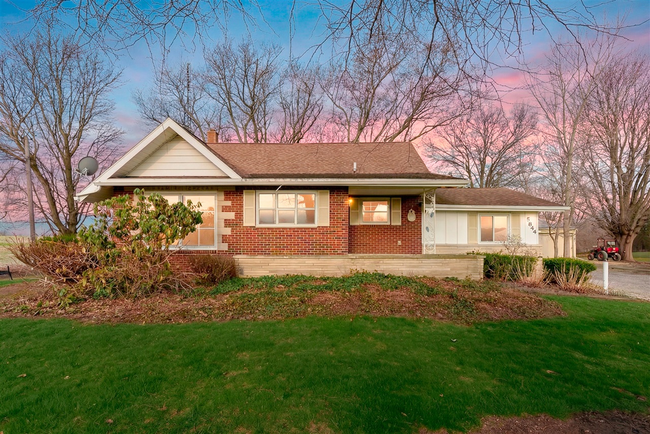 5844 S Scottdale Road Property Photo 1