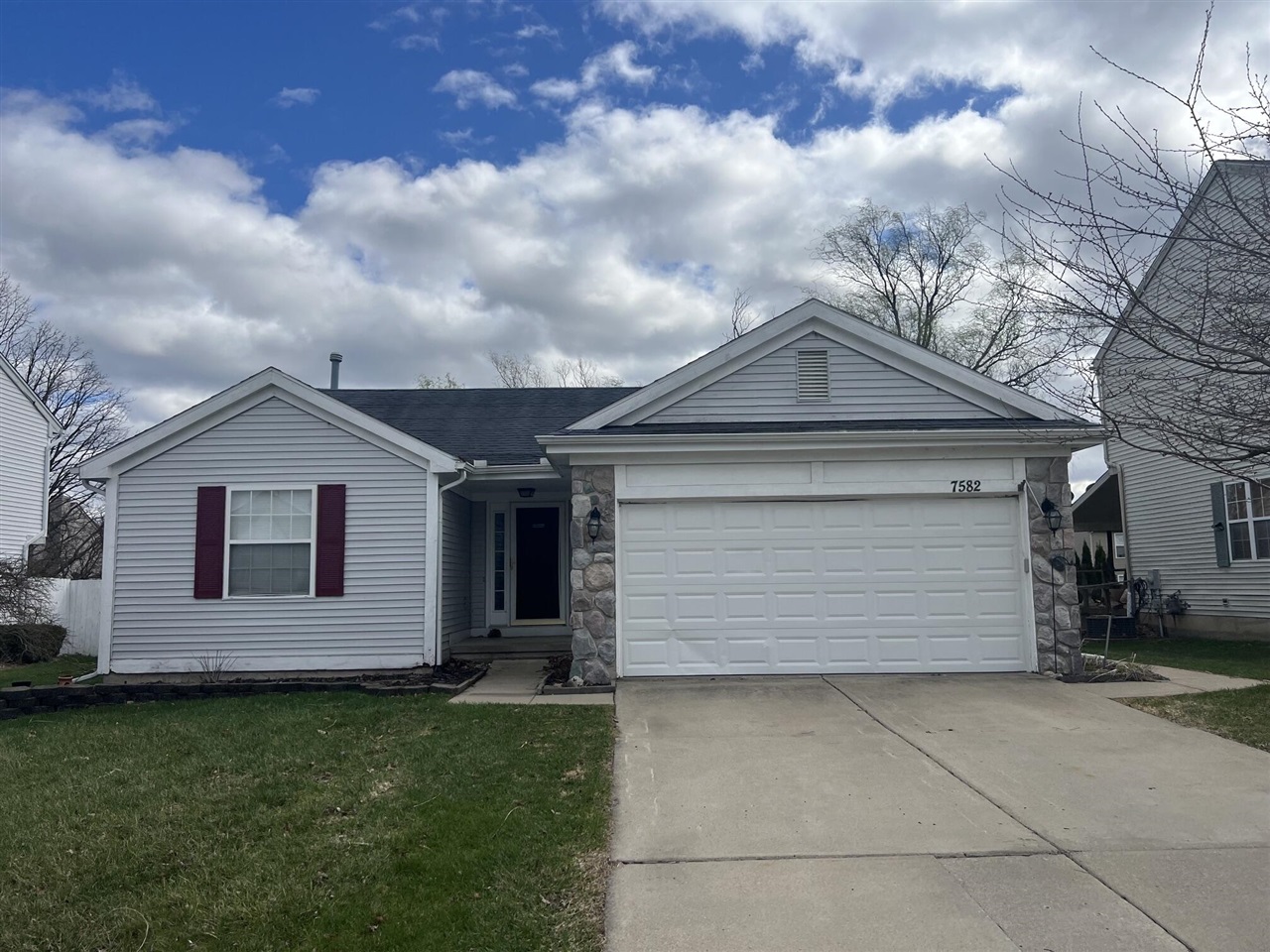 7582 Bay Tree Drive Property Photo 1