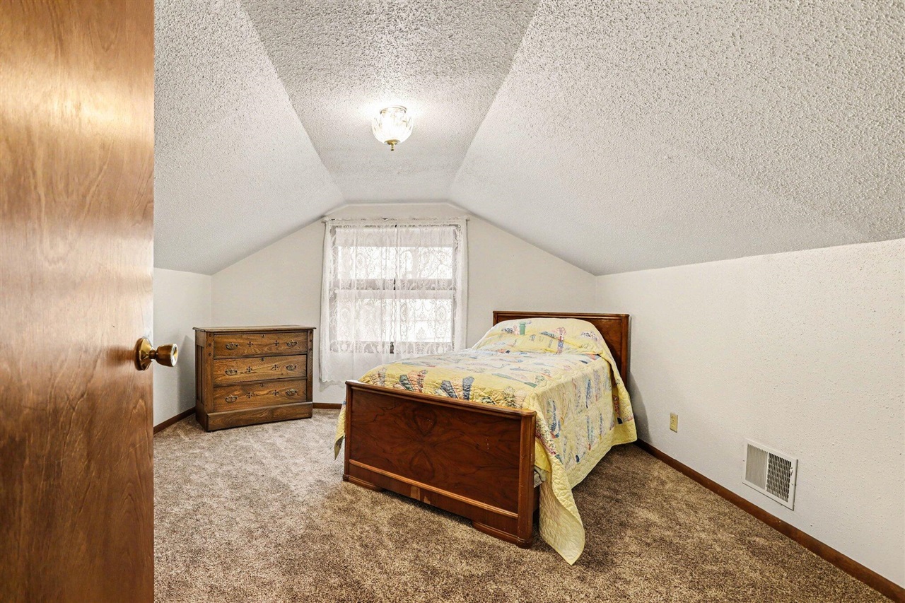 771 Beechwood Drive Property Photo 14