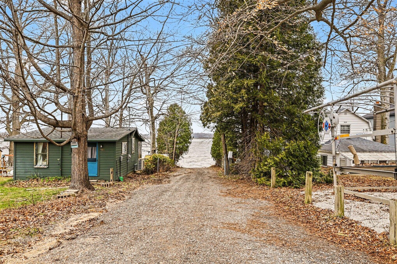 771 Beechwood Drive Property Photo 18
