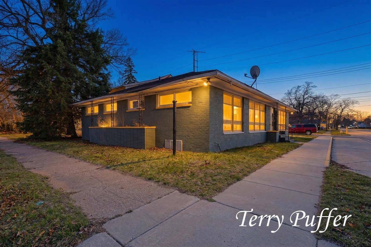 2101 Peck Street Property Photo 1