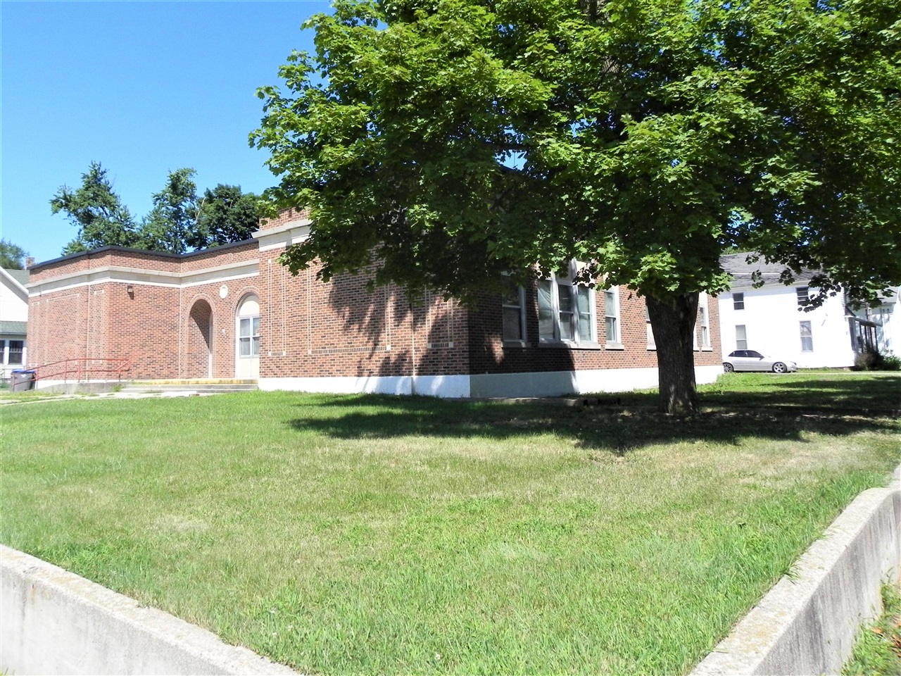 601 Neuman Street Property Photo 2