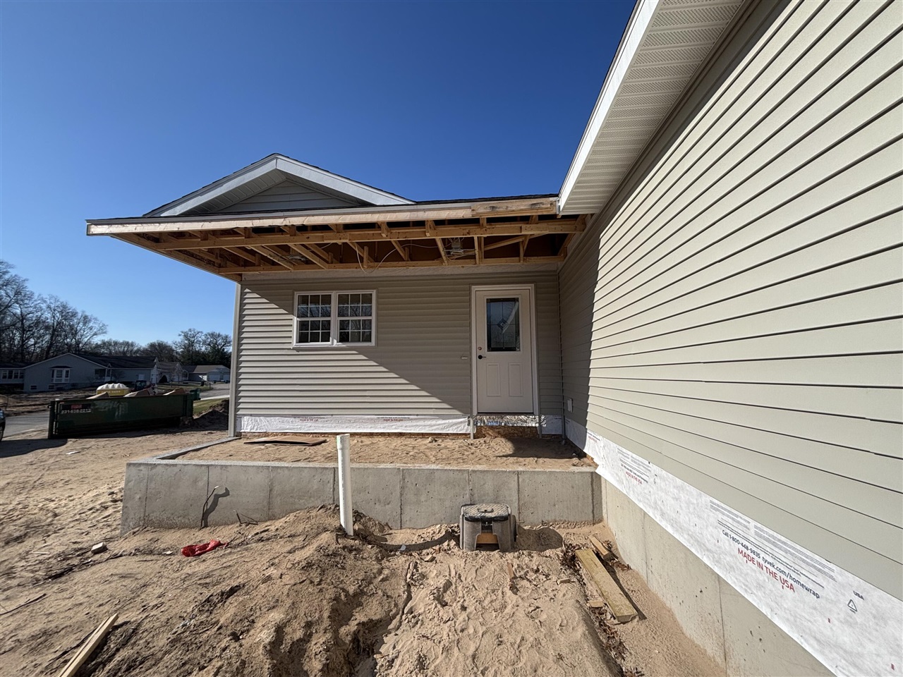 1517 E Addison Way Property Photo 9