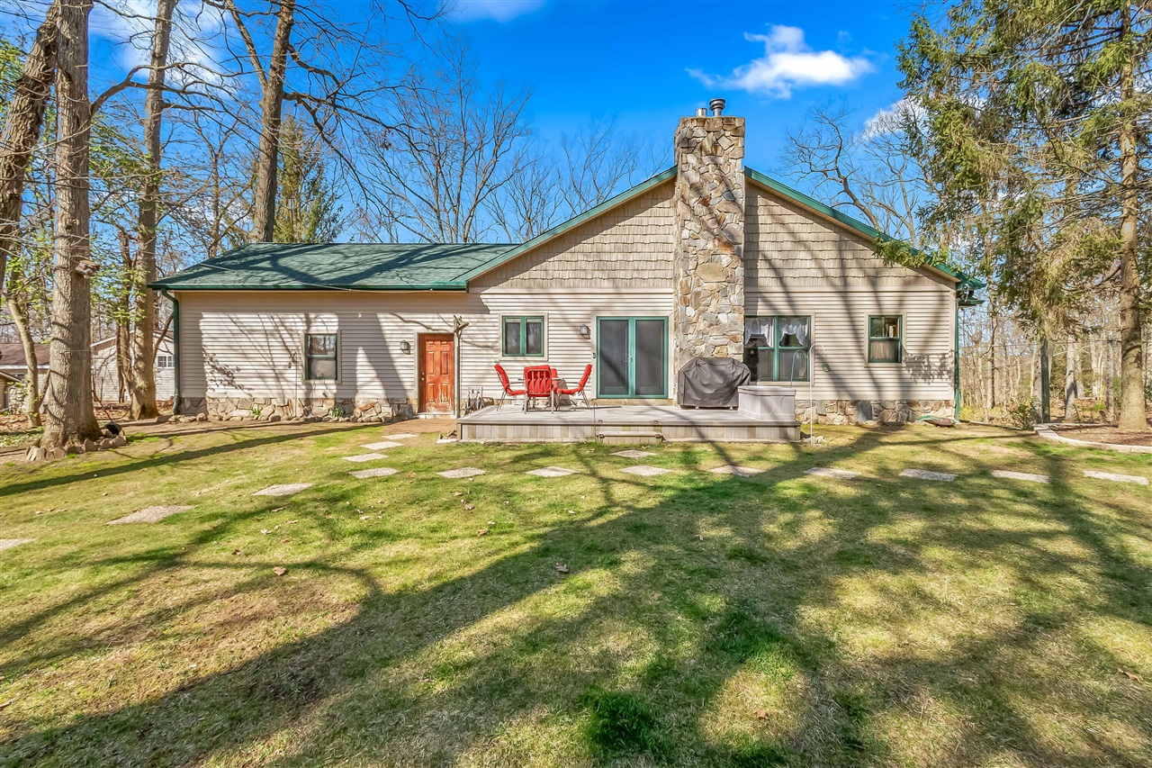 3553 Alpine Court Property Photo 4