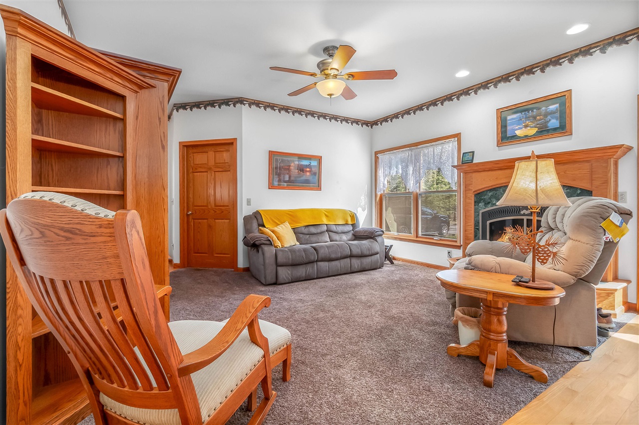 3553 Alpine Court Property Photo 7