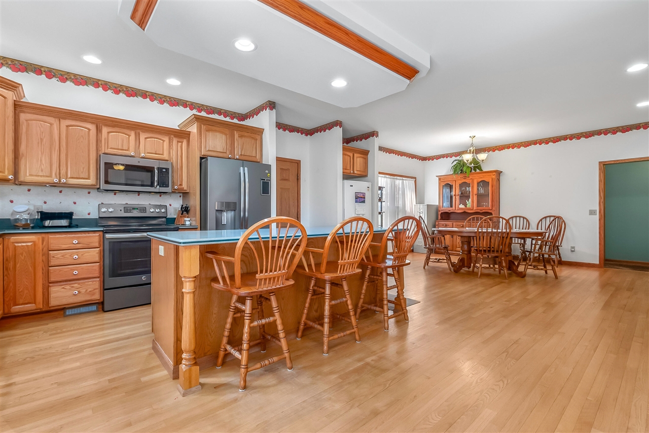 3553 Alpine Court Property Photo 9