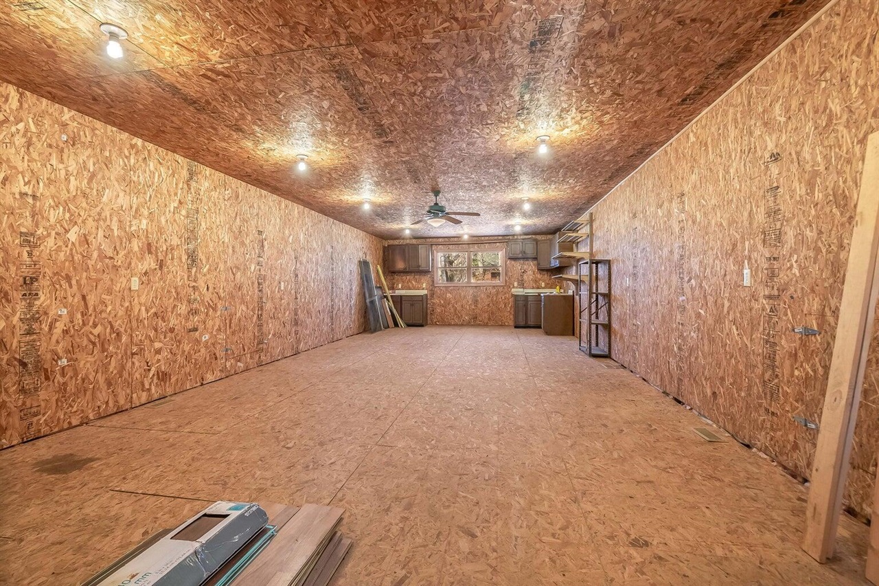 3549 Majestic Court Property Photo 4