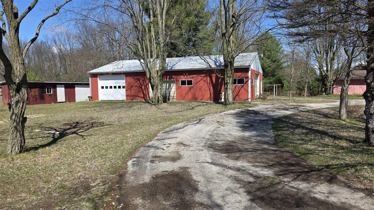 9945 Us-31 Property Photo 5