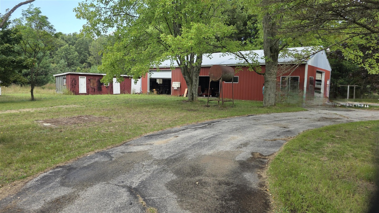 9945 Us-31 Property Photo 11