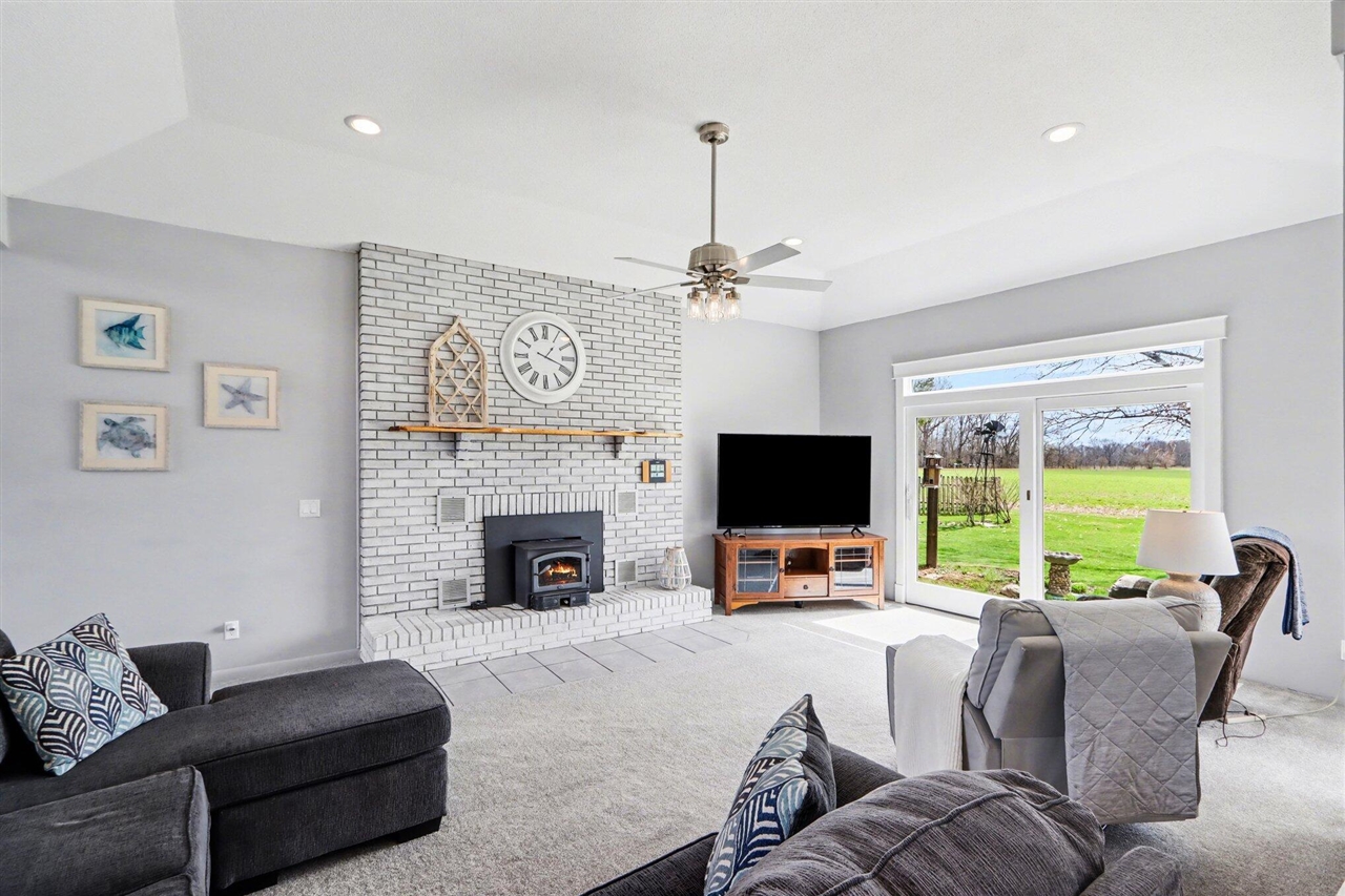 48379 Hill Drive Property Photo 15