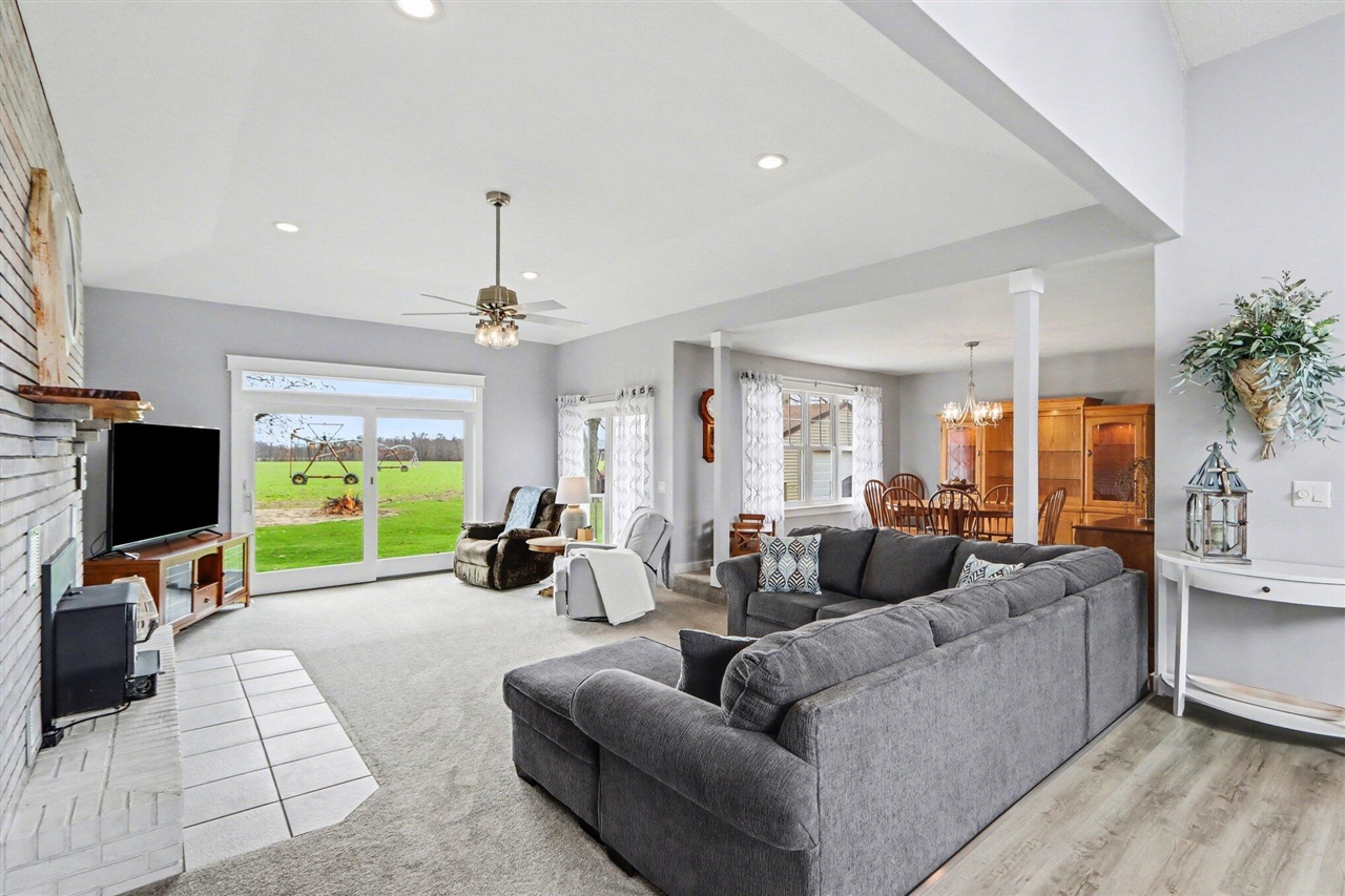 48379 Hill Drive Property Photo 18