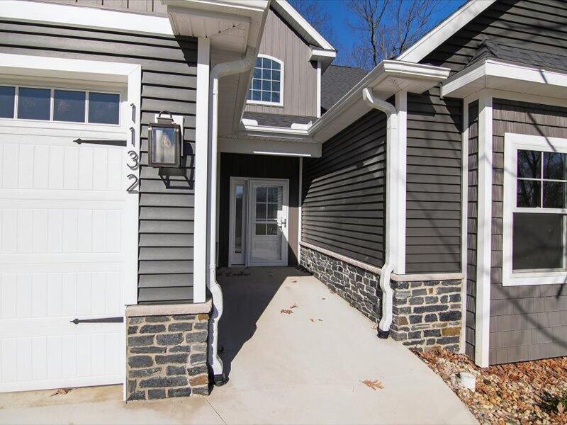 1132 Lochaven Circle Property Photo 7