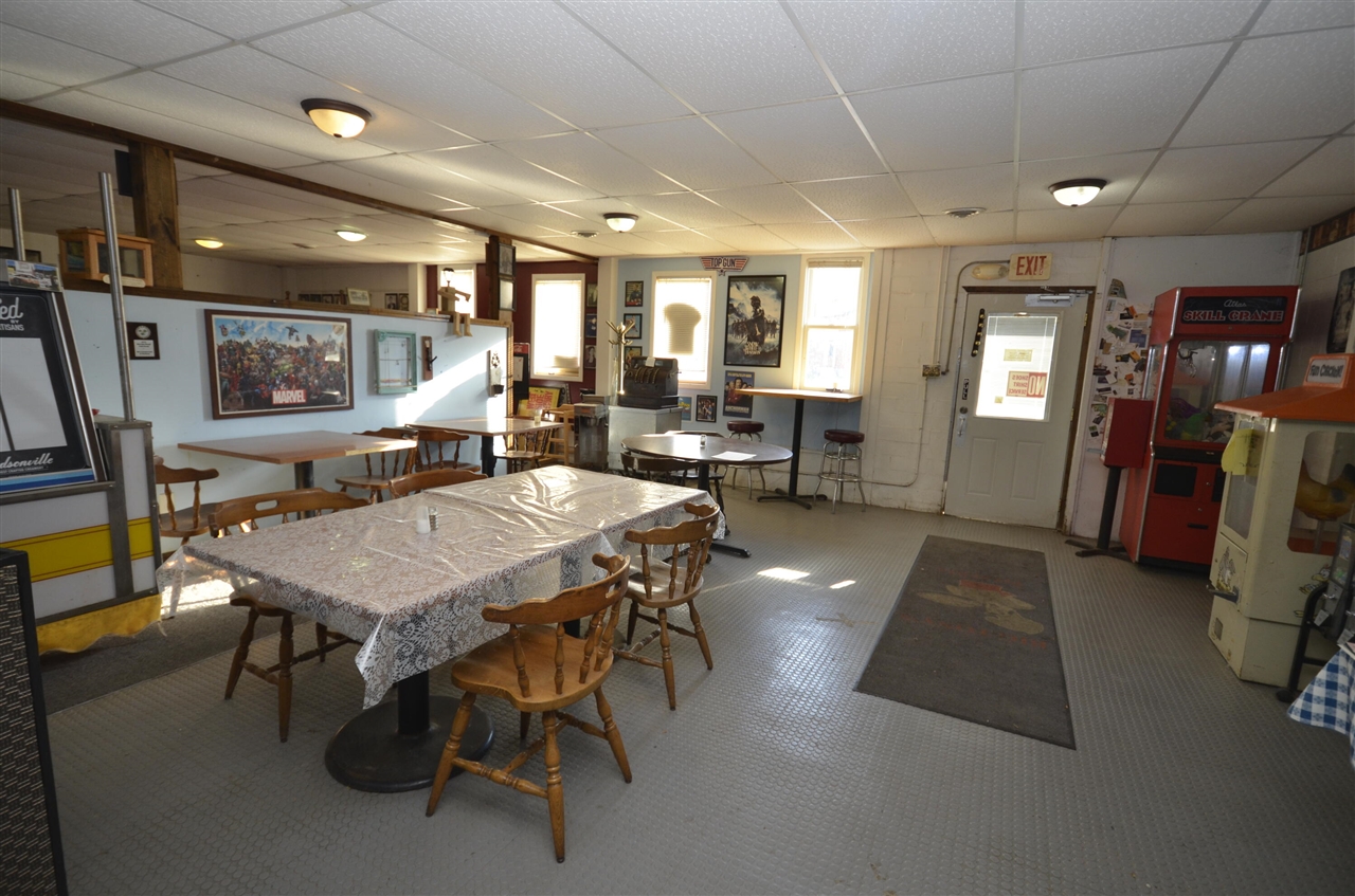 290 Centre Street Property Photo 12