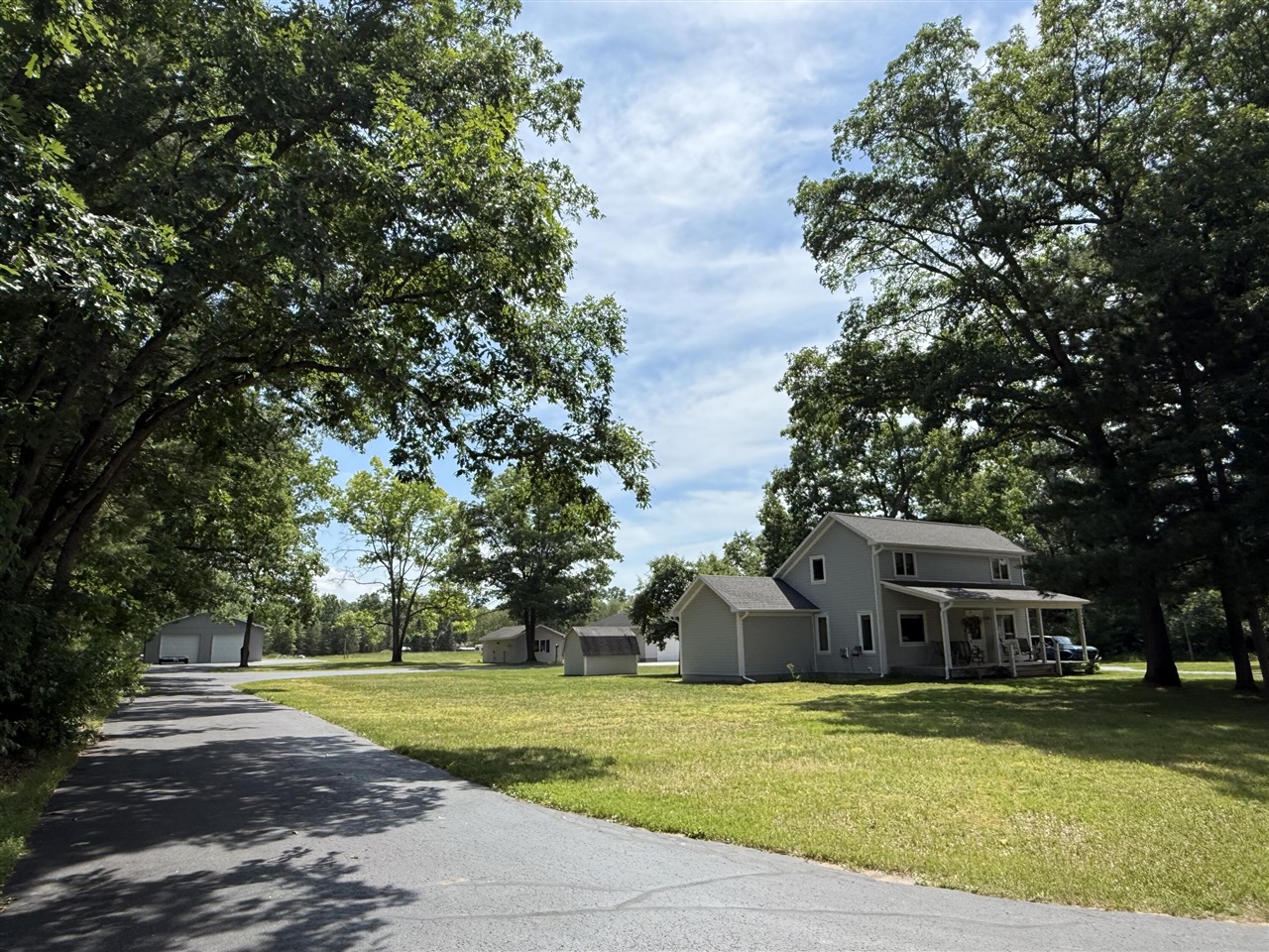 14481 N Coates Highway Property Photo 1