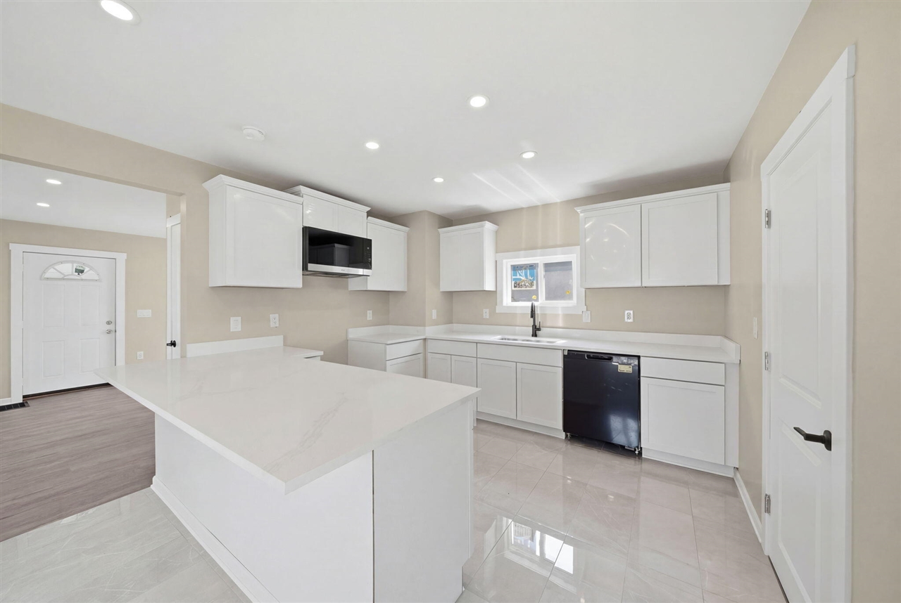 316 Carr Street Property Photo 10