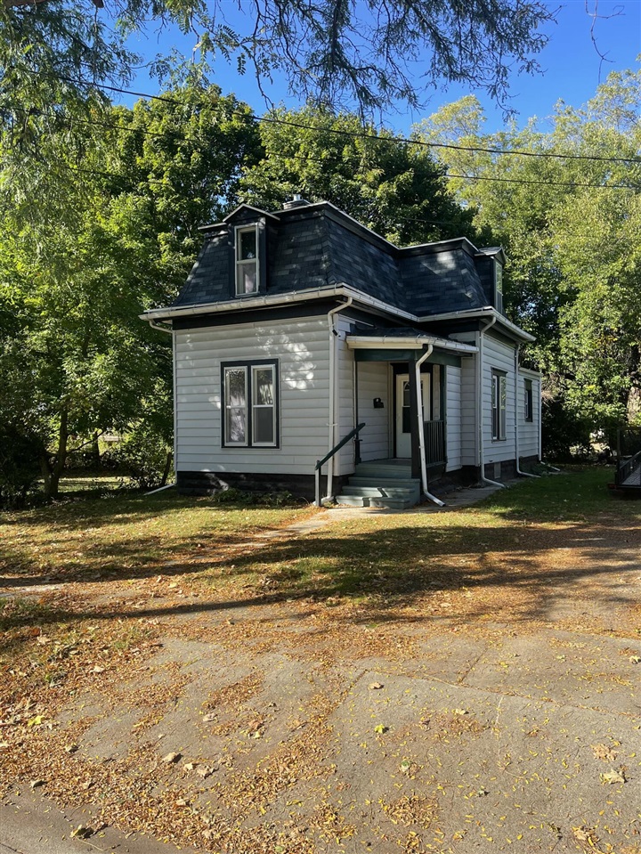 1034 Williams Street Property Photo 2