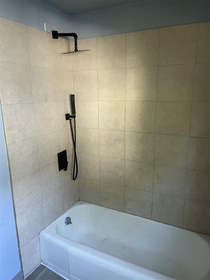 1034 Williams Street Property Photo 7