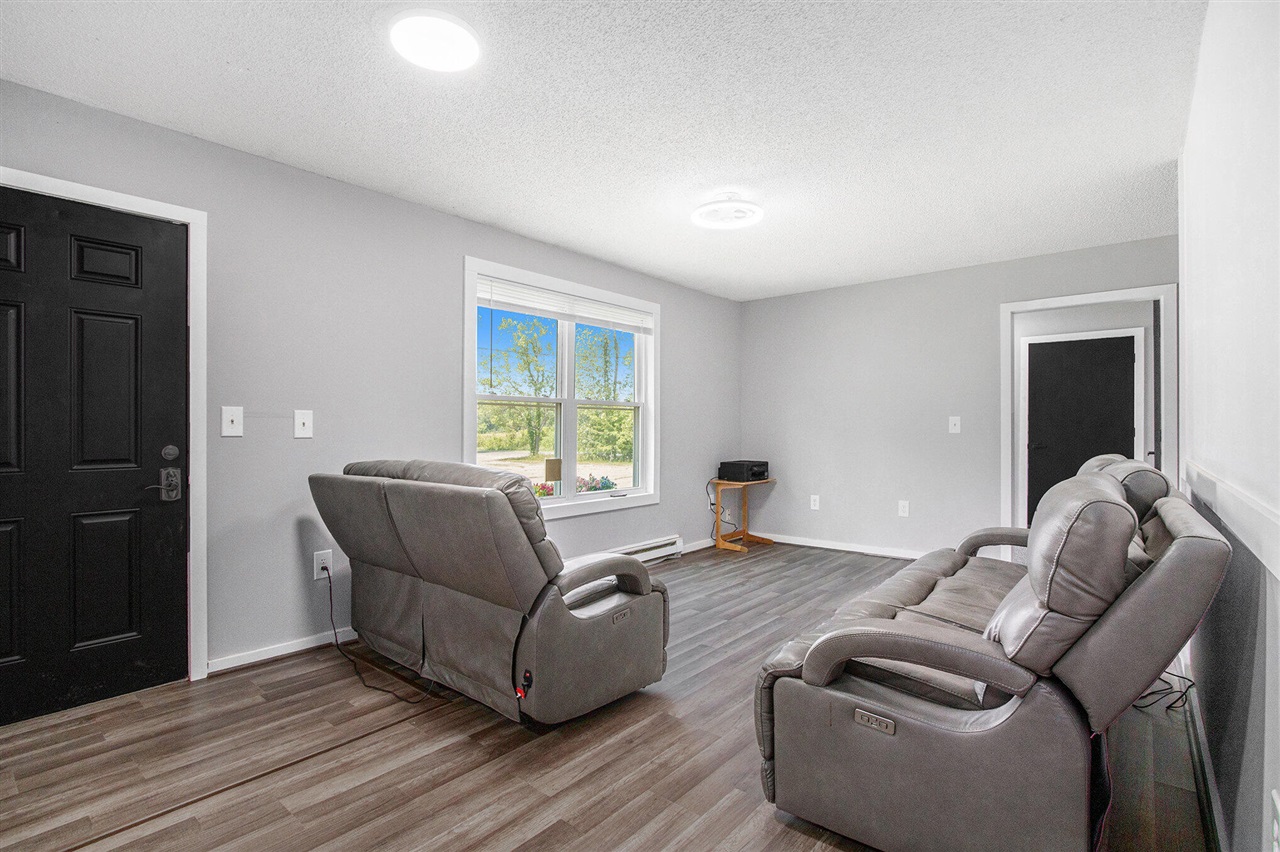 68715 66th Avenue Property Photo 3