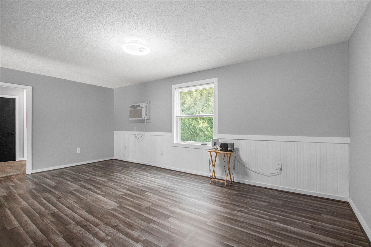 68715 66th Avenue Property Photo 5
