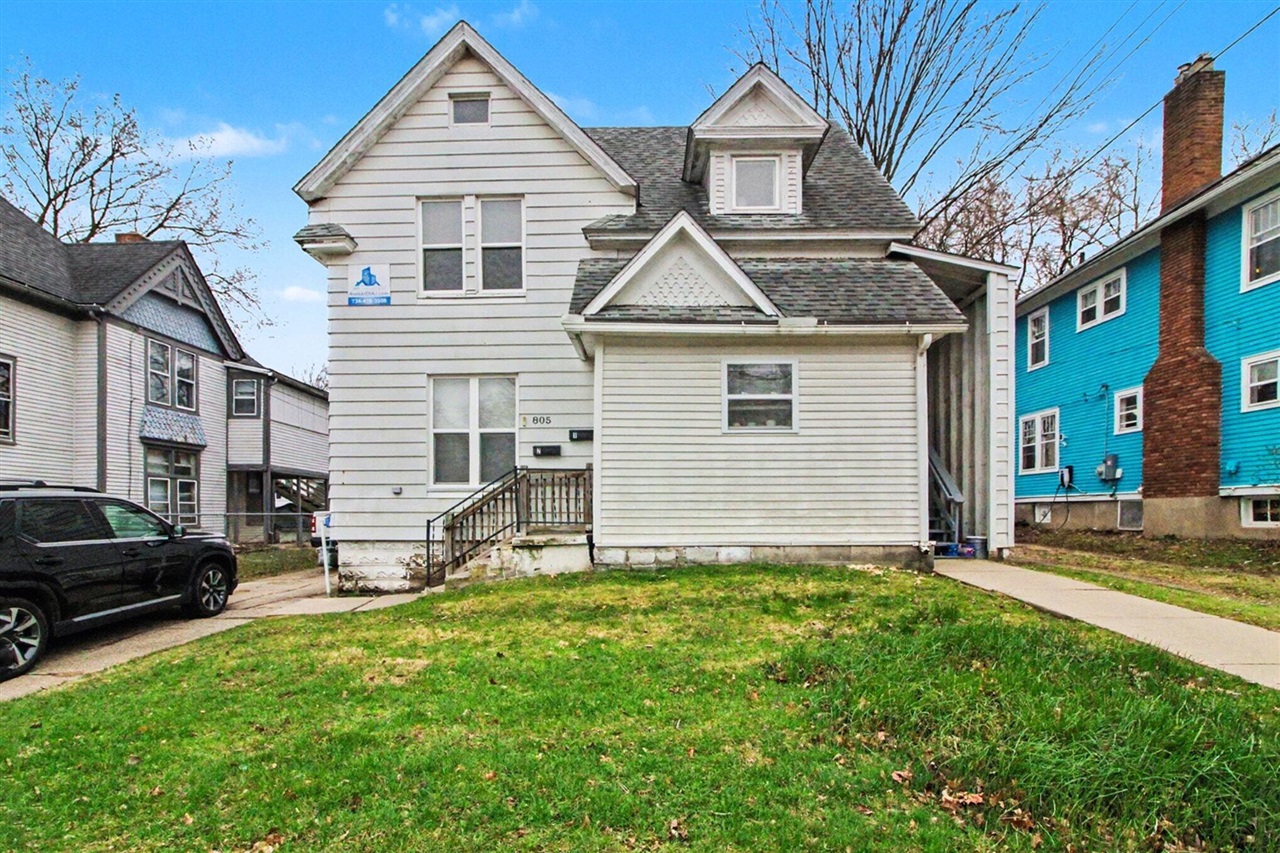 805 N Congress Street Property Photo 1