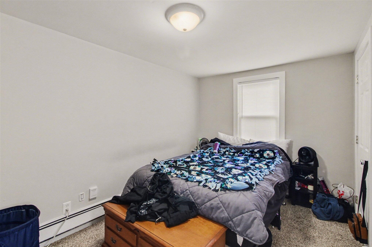 212 N Summit Street Property Photo 9