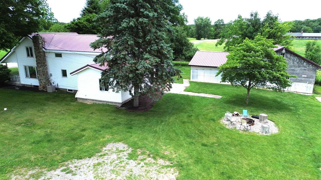 59757 White Temple Road Property Photo 1