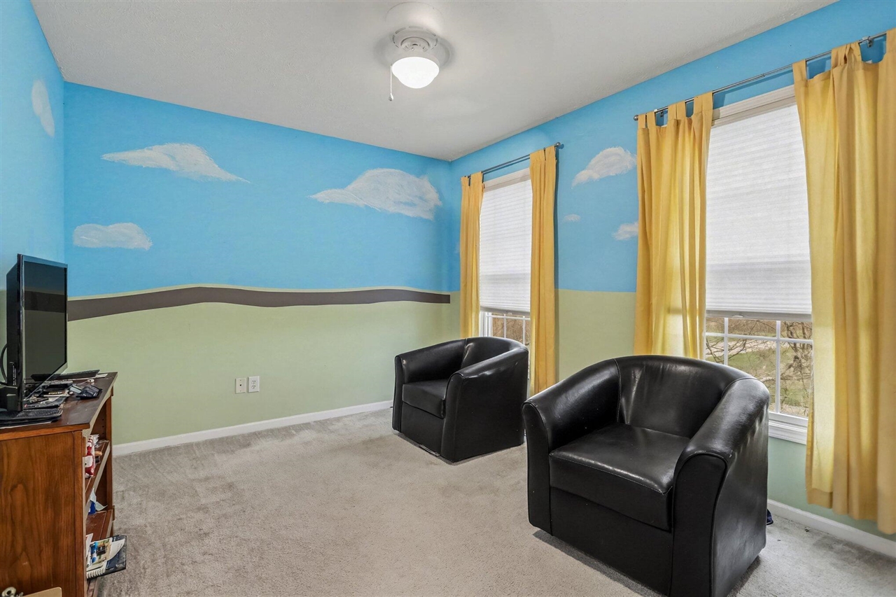 2233 Suncrest Breeze Property Photo 11