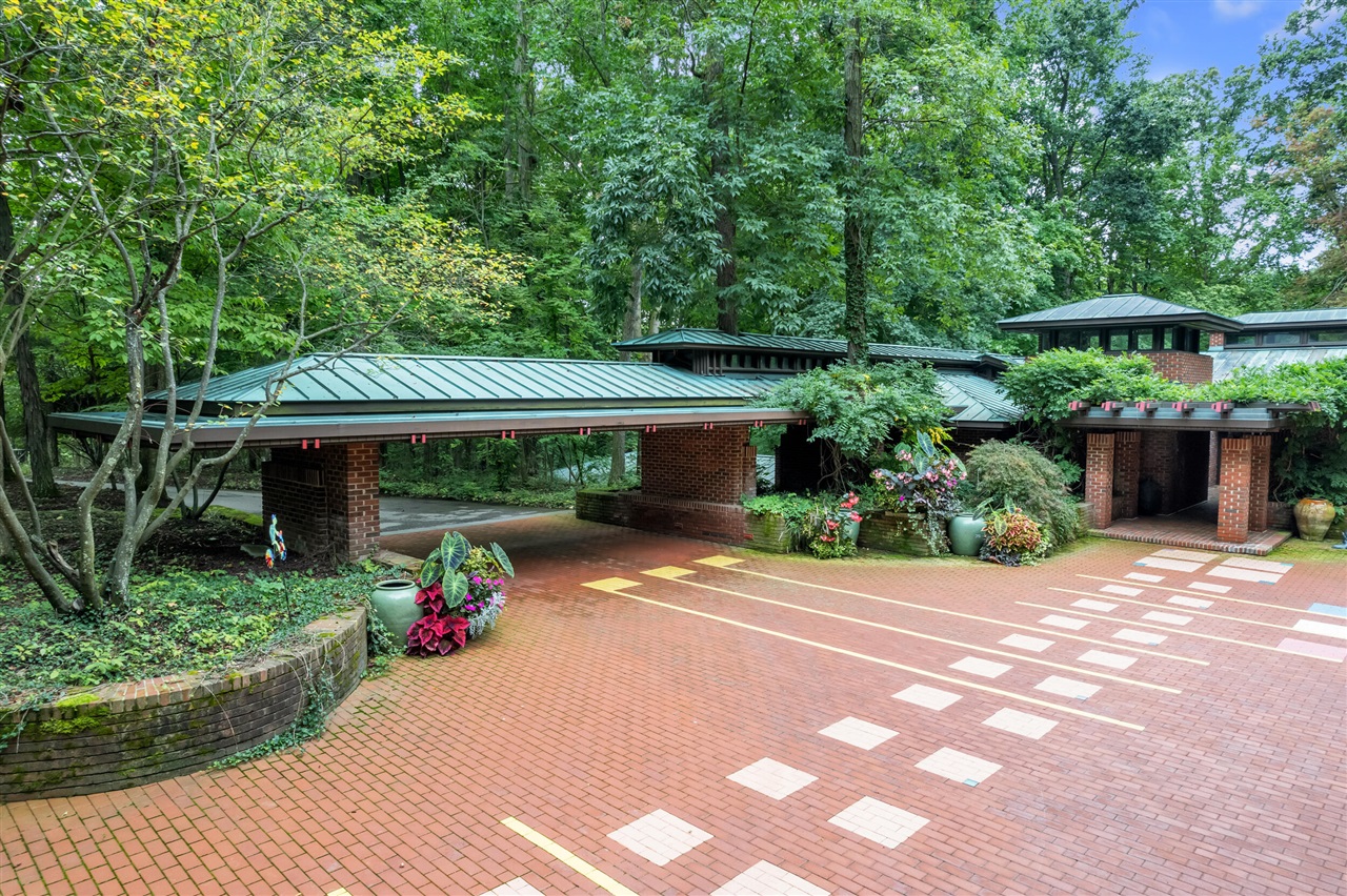 5140 Turtle Point Drive Property Photo 1