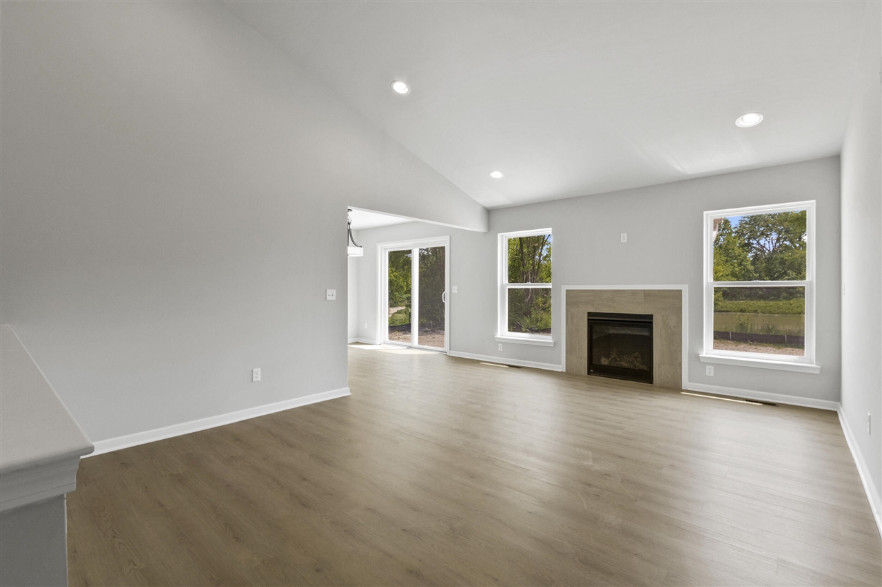 31529 Augusta Drive Property Photo 9