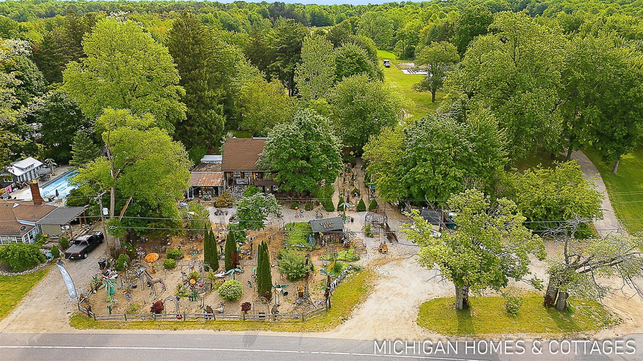 1661 68th Street Property Photo 30