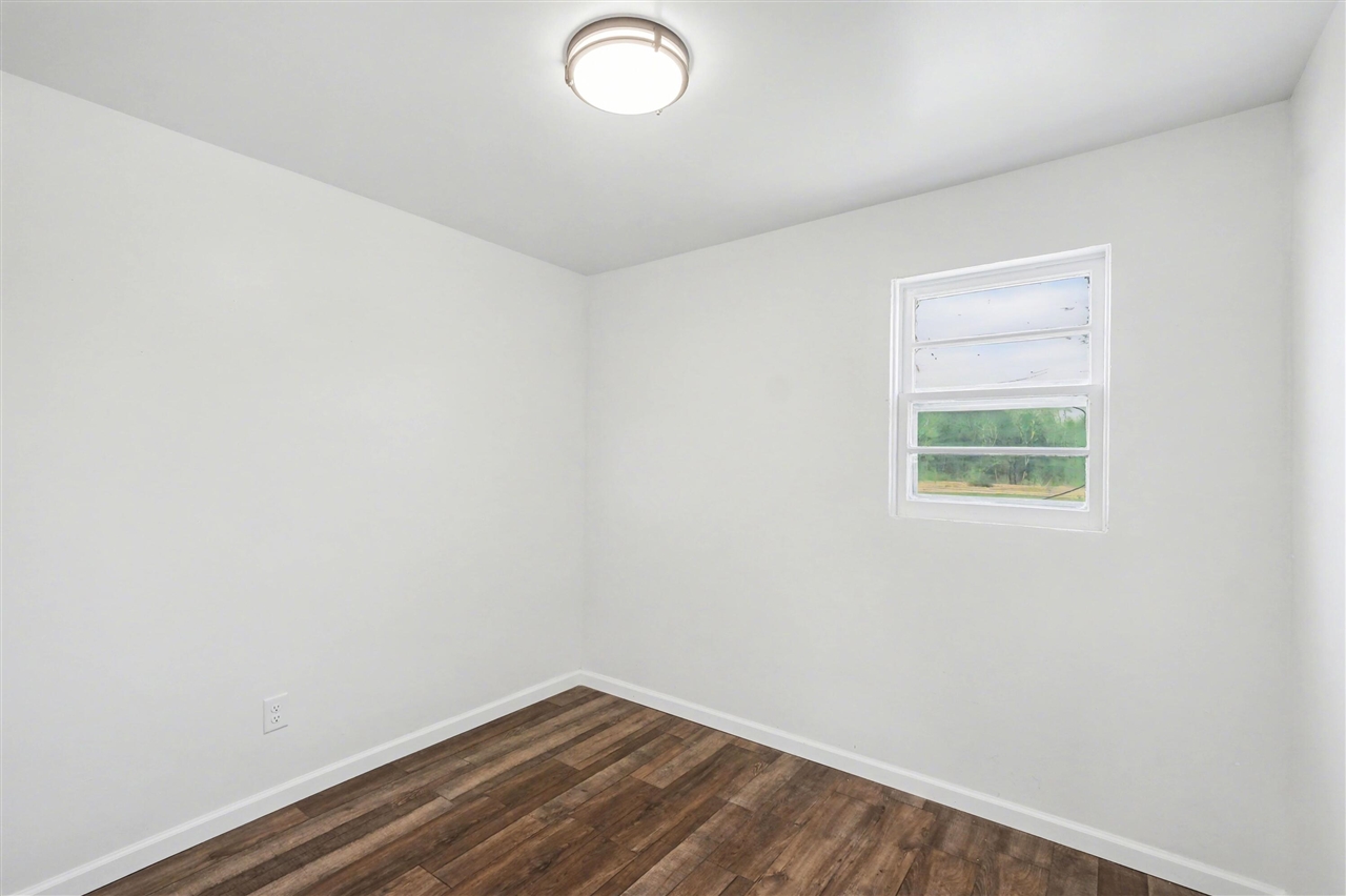 5459 Coan Street Property Photo 9