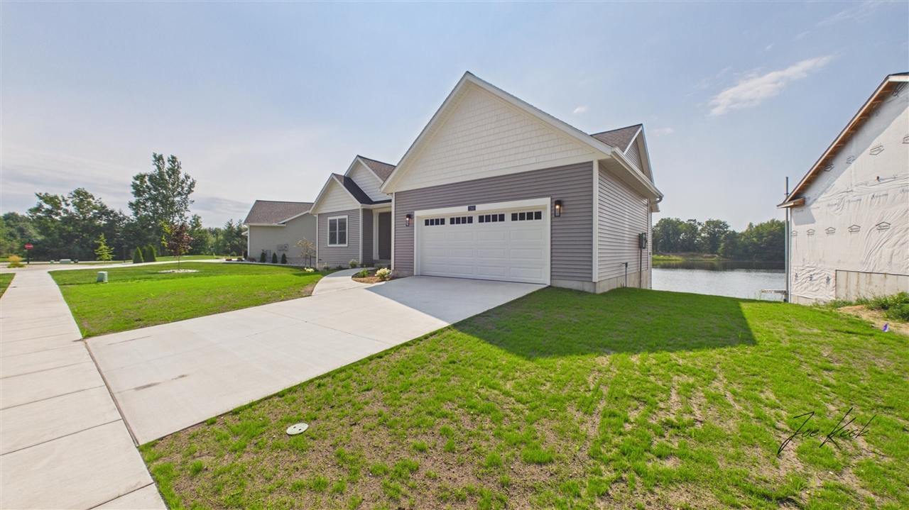 7393 Atwater Drive Property Photo 3
