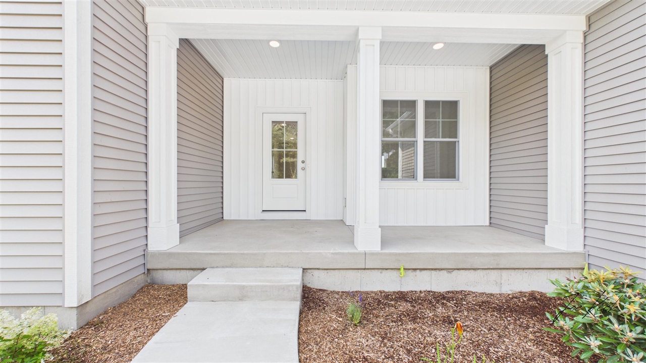 7393 Atwater Drive Property Photo 4
