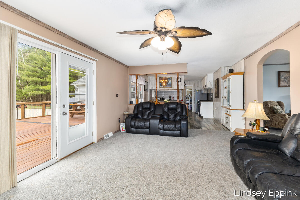 4597 E 128th Street Property Photo 6