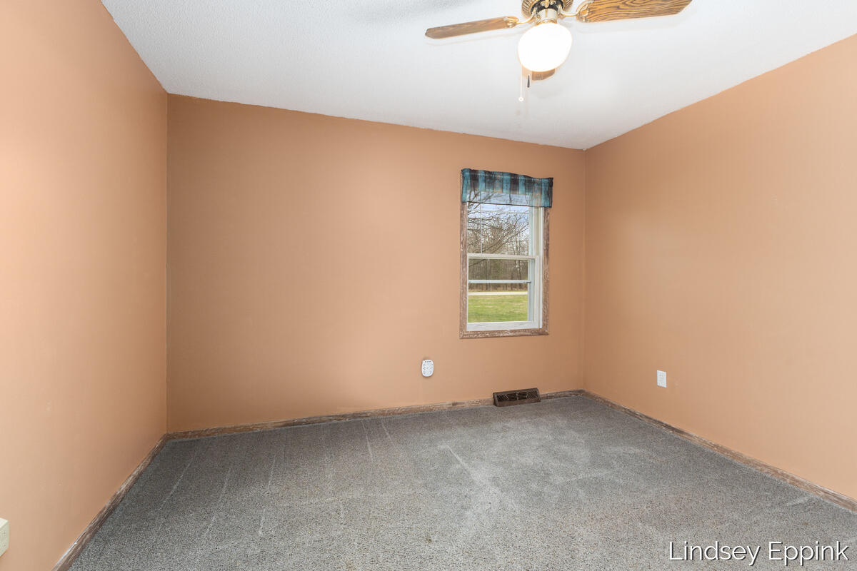 4597 E 128th Street Property Photo 15