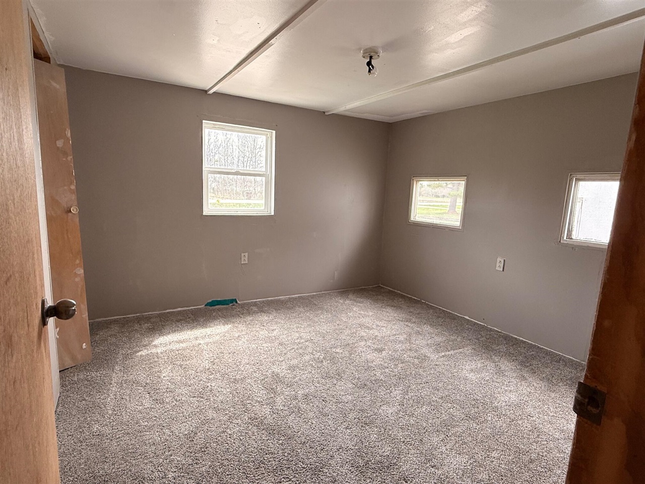 4597 E 128th Street Property Photo 42